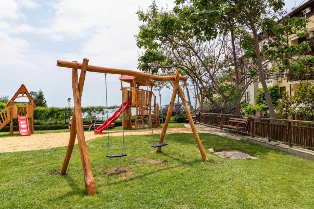 Апартамент Ния, Райска Градина / Garden Of Eden スヴェティ・ヴラス エクステリア 写真